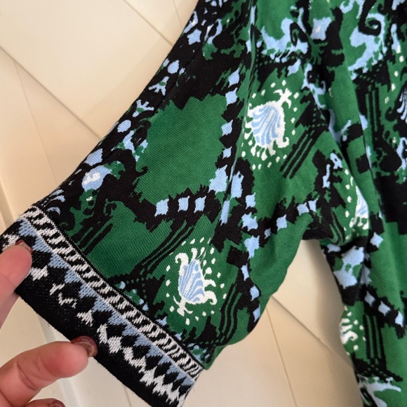 Chico's Short Sleeve Long Sweater Cardigan Blue Stripes size 2 - Picture 2 of 8